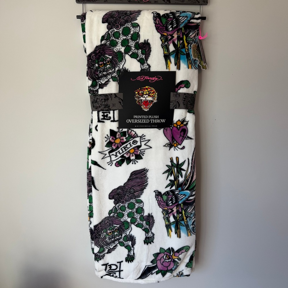 New Ed Hardy White Throw Blanket 60x70 Y2K Lion Bamboo Flowers Purple Hearts